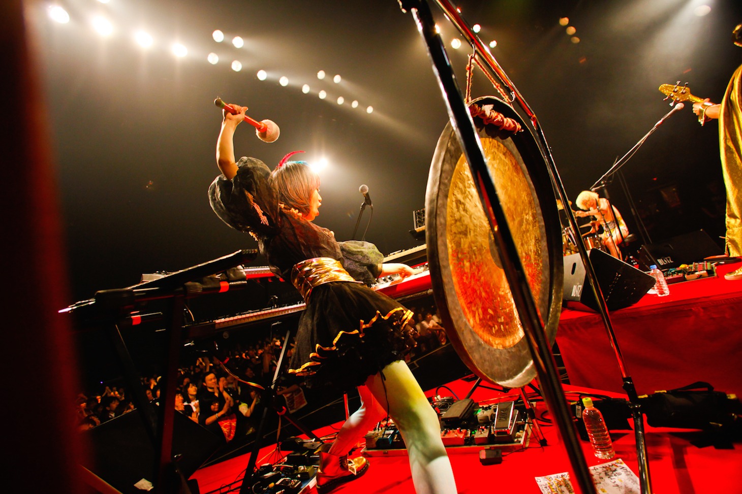 モーモールルギャバン「襲来 ～Let's go UTOPIA～」東京・赤坂BLITZ公演の様子。（Photo by PETA）