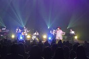吉田山田「Over The Rainbowツアー」愛知公演の様子。（提供：ポニーキャニオン）
