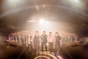 Crossfaith「New Age Warriors Japan Tour -Final Series One Man Shows-」ファイナル公演の様子。