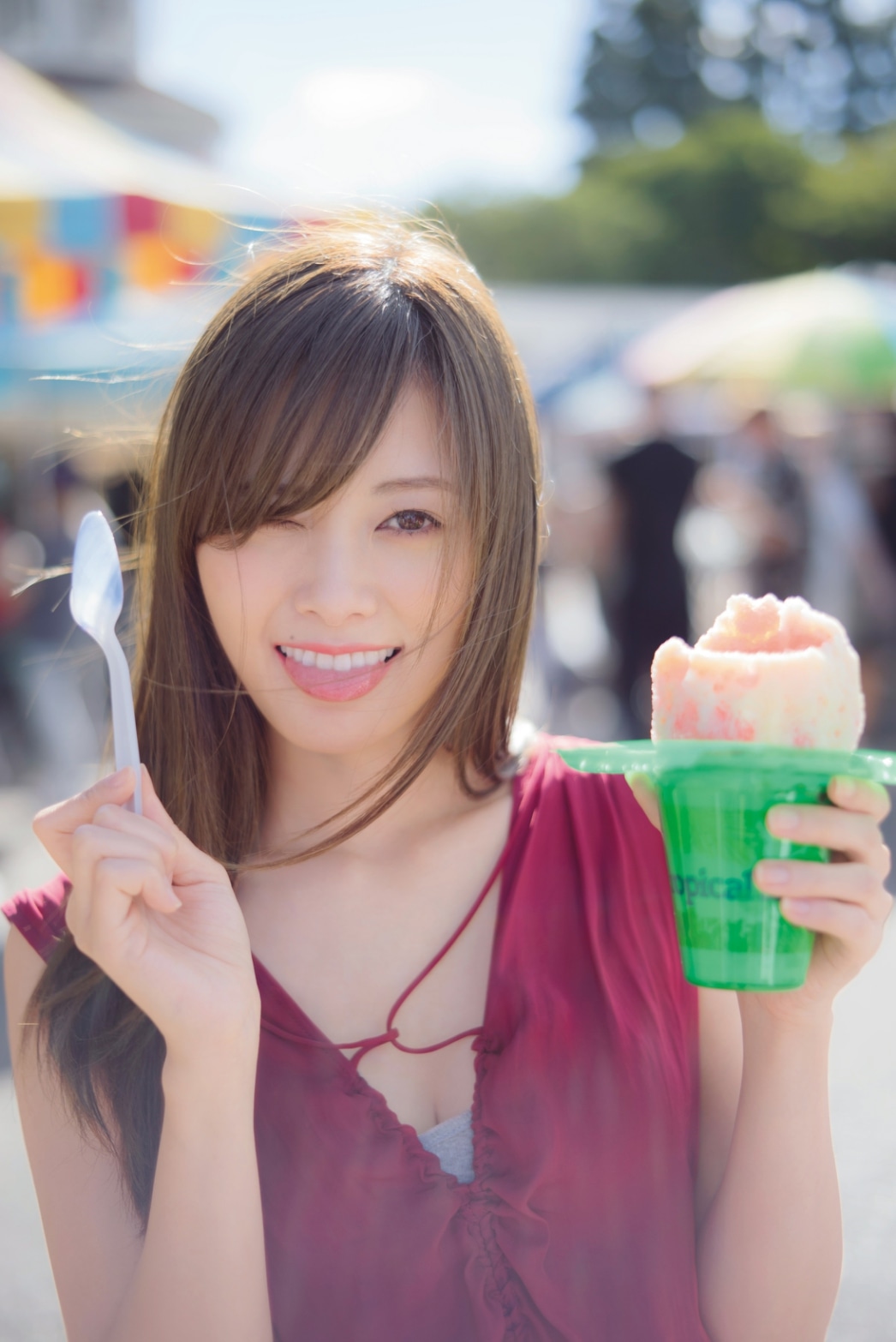 白石麻衣「パスポート」（講談社）より。（撮影：中村和孝）