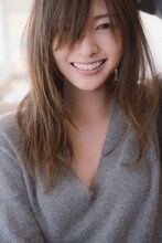 白石麻衣「パスポート」（講談社）より。（撮影：中村和孝）