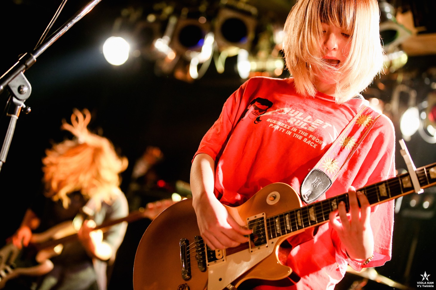 牛丸ありさ（Vo, G）（Photo by Viola Kam [V'z Twinkle Photography] ）