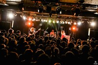 yonige「売上総取 vol.2」の様子。（Photo by Viola Kam [V'z Twinkle Photography] ）