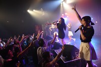 「DEAR KISS四島早紀 生誕祭」の様子。（写真提供：adding entertainment）