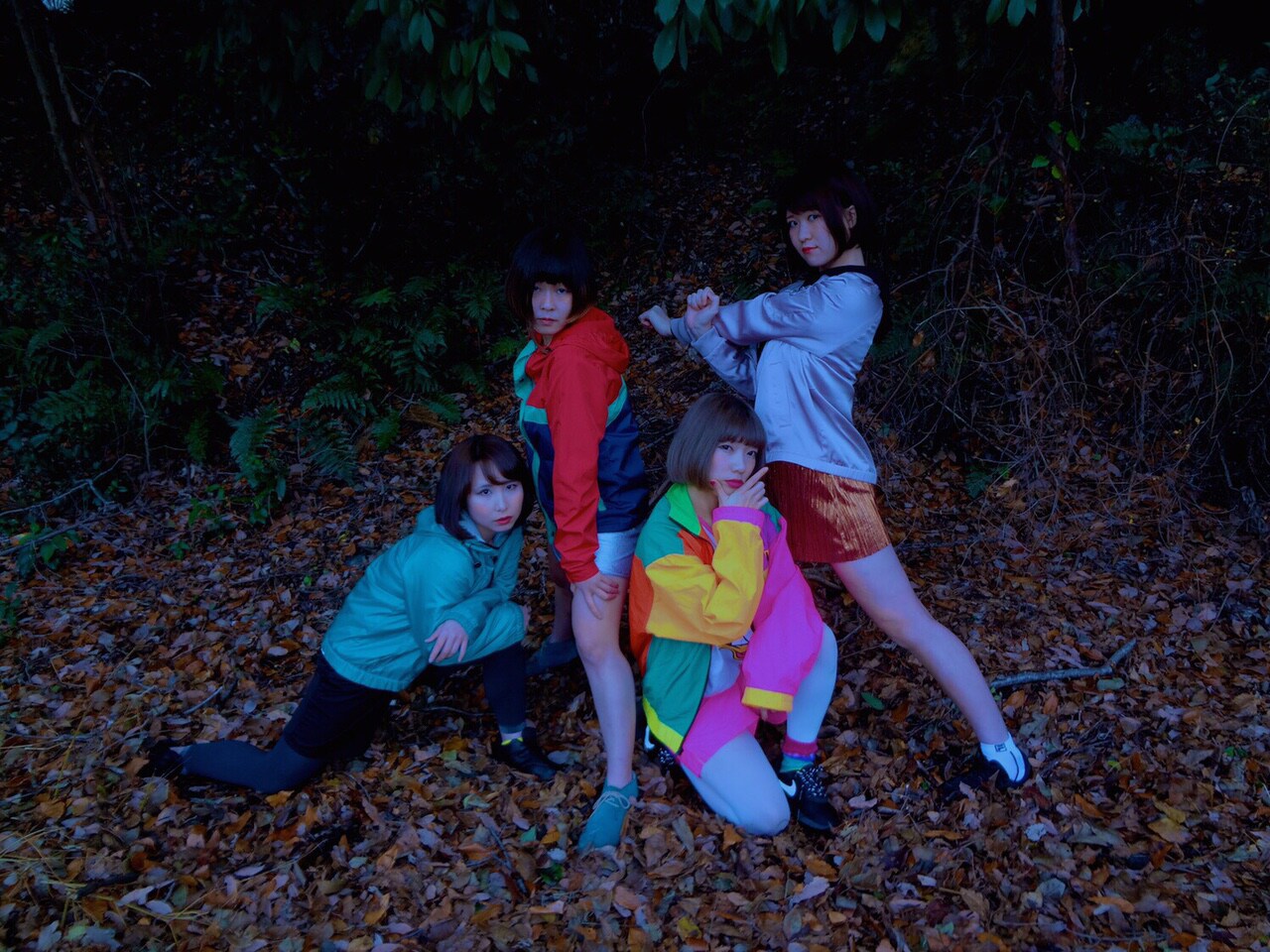 密会と耳鳴り、紙おむつ履く前身バンド・失禁少女とツーマン