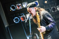 ヒロキ（Vo, B）（Photo by Teppei Kishida）