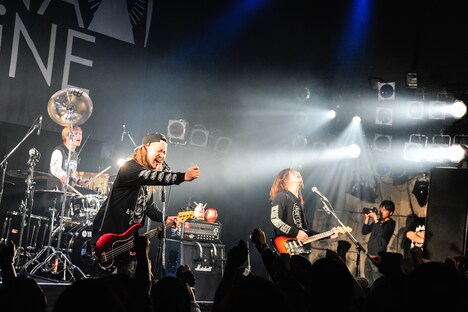 MINAMI NiNE「SWEET Tour Final」の様子。（Photo by Teppei Kishida）