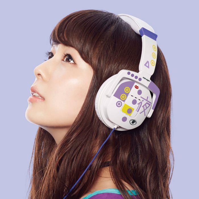 南波志帆「真夜中のヘッドフォン」ジャケット