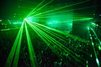 サカナクションのライブの様子。