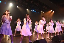 lyrical schoolとアイドルネッサンスによるコラボレーションの様子。