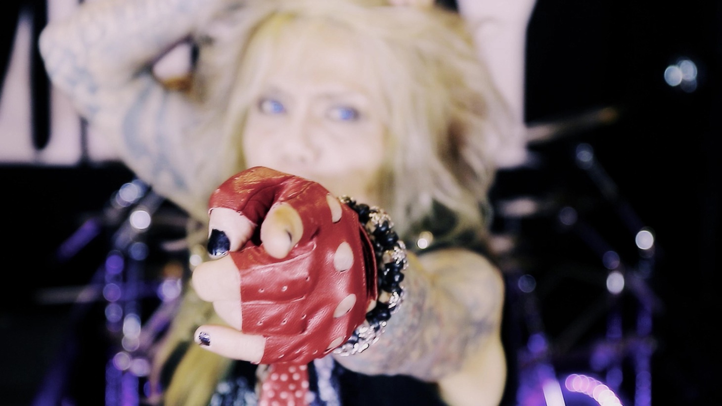 ZIGGY「CELEBRATION DAY」MVのワンシーン。