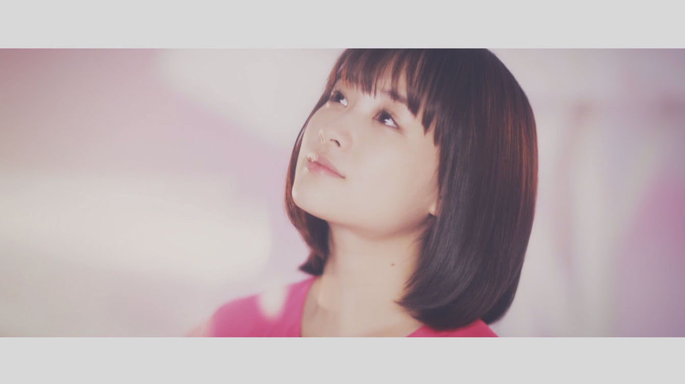 大原櫻子「ひらり」ミュージックビデオのワンシーン。