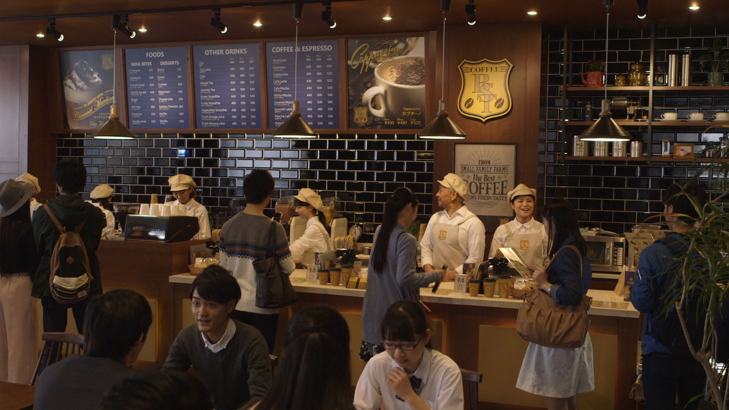 「コーヒーショップ」編のワンシーン。