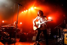 石崎ひゅーい（Photo by kamiiisaka hajime）