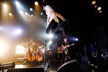 石崎ひゅーい（Photo by kamiiisaka hajime）