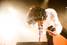 石崎ひゅーい（Photo by kamiiisaka hajime）