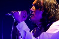 石崎ひゅーい（Photo by kamiiisaka hajime）