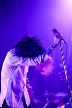 石崎ひゅーい（Photo by kamiiisaka hajime）