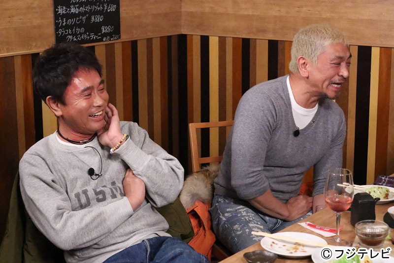 左から浜田雅功、松本人志。
