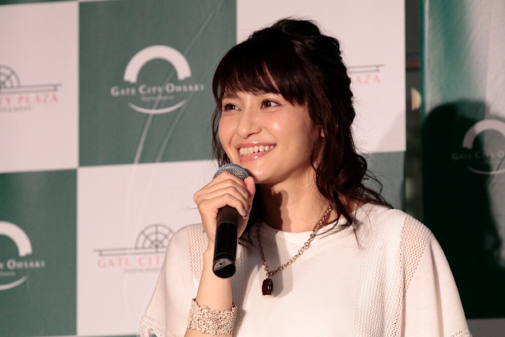 中島愛、復帰シングル発売記念イベントで1200人と「coming back!」