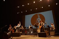 中村一義「エドガワQ2017～ERA最構築～」東京・江戸川区総合文化センター公演の様子。