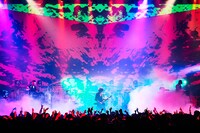 2016年6月9日にZepp DiverCity TOKYOにて開催された「SUGIZO vs INORAN PRESENTS BEST BOUT」の様子。