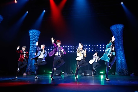 超特急(撮影:上山陽介)