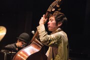 H ZETT NIRE(B)(Photo by Yuta Ito)