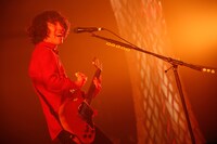 谷口鮪（Vo, G / KANA-BOON）。