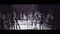 AKB48「シュートサイン」ミュージックビデオのワンシーン。(c)AKS