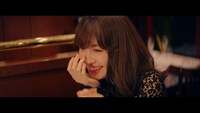 AKB48「気づかれないように…」ミュージックビデオのワンシーン。(c)AKS