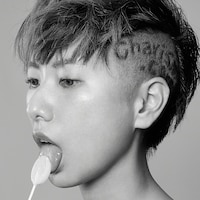 Charisma.com「classic glasses」ジャケット