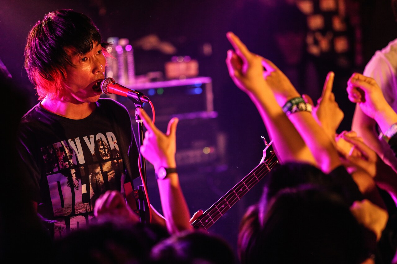 NAMBA（Vo, B） （Photo by Suzuki Kouhei）
