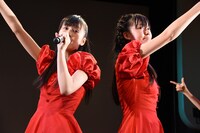 左から茜空、村星りじゅ。