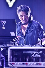 BOTS（DJ）（撮影：橋本塁[SOUND SHOOTER]）