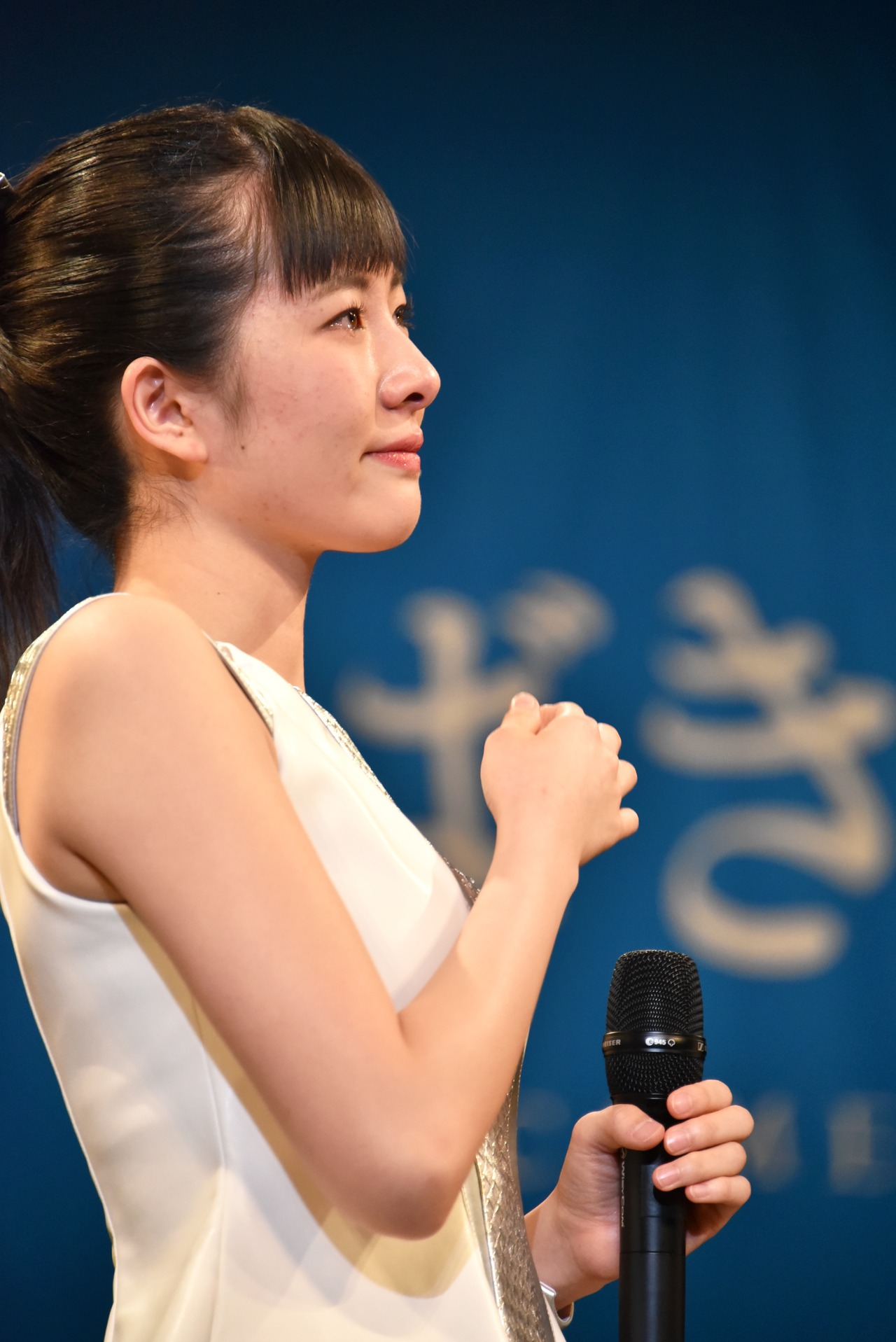 小片リサ