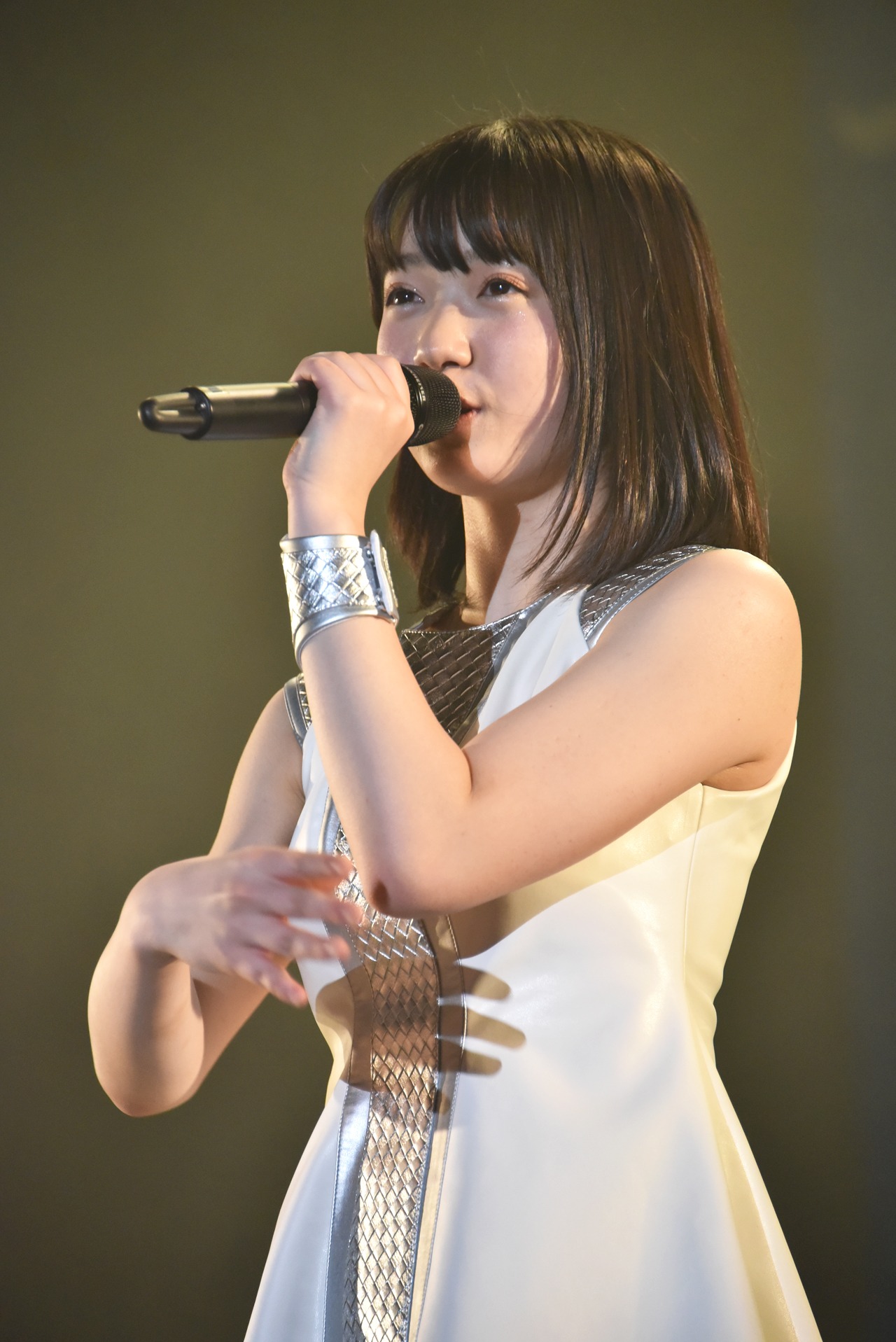 山岸理子