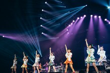 でんぱ組.inc「でんぱ組.inc 幕神アリーナツアー2017 電波良好Wi-Fi完備！」の様子。（写真提供：WOWOW）