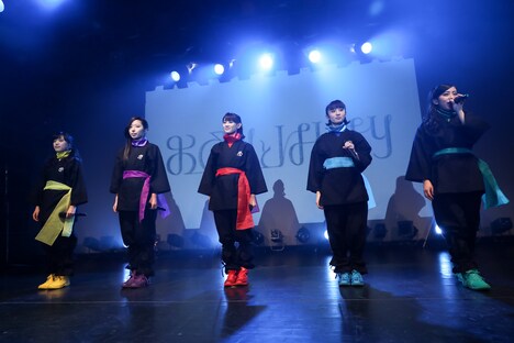 チームしゃちほこ「新生チームしゃちほこ、はじまりじゃ」 の様子。（撮影：笹森健一）