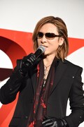 YOSHIKI