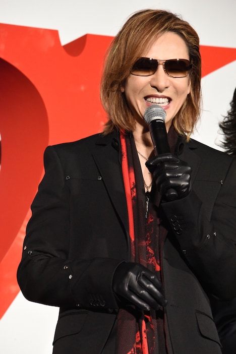 YOSHIKI