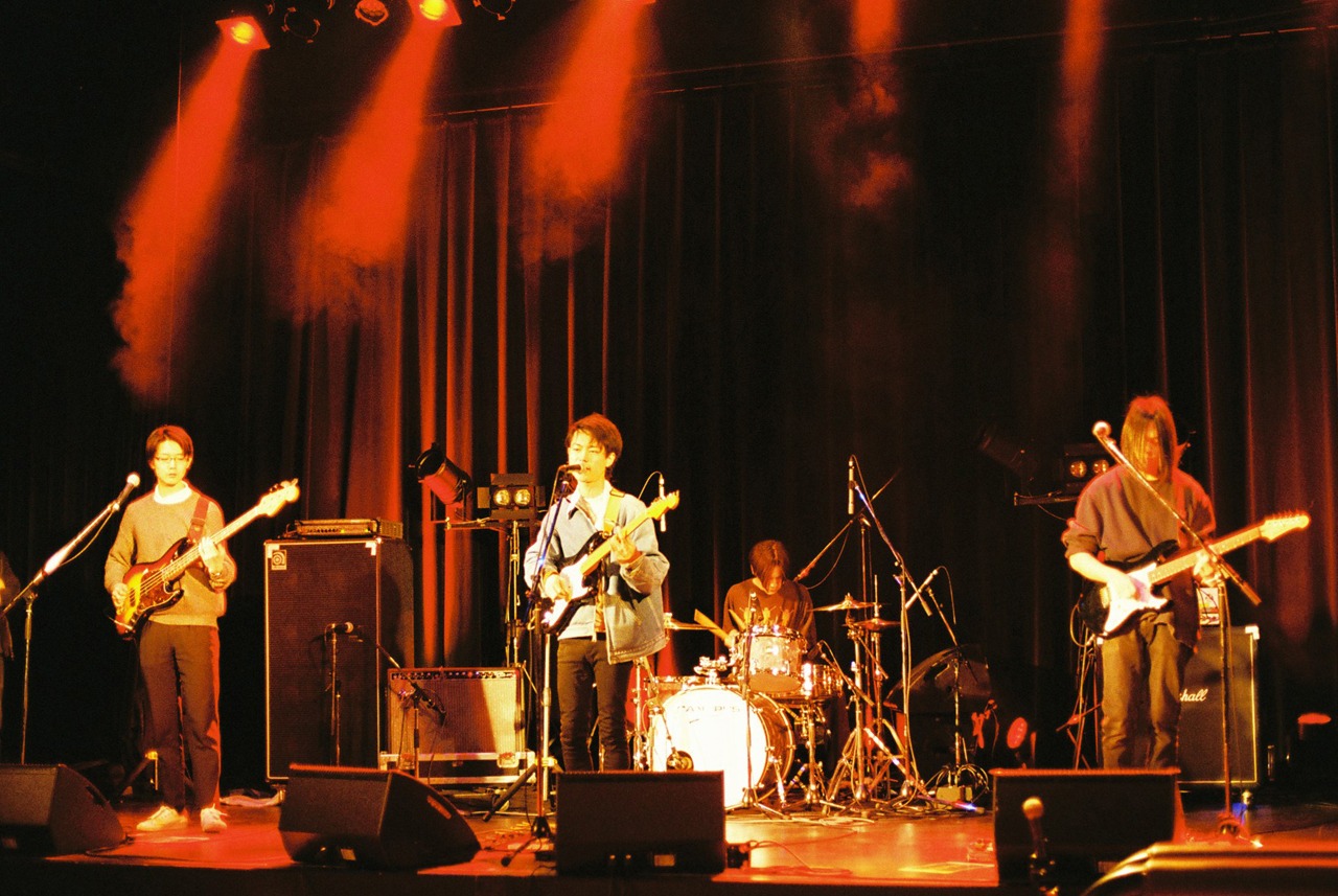 DYGL（Photo by Shusaku Yoshikawa）