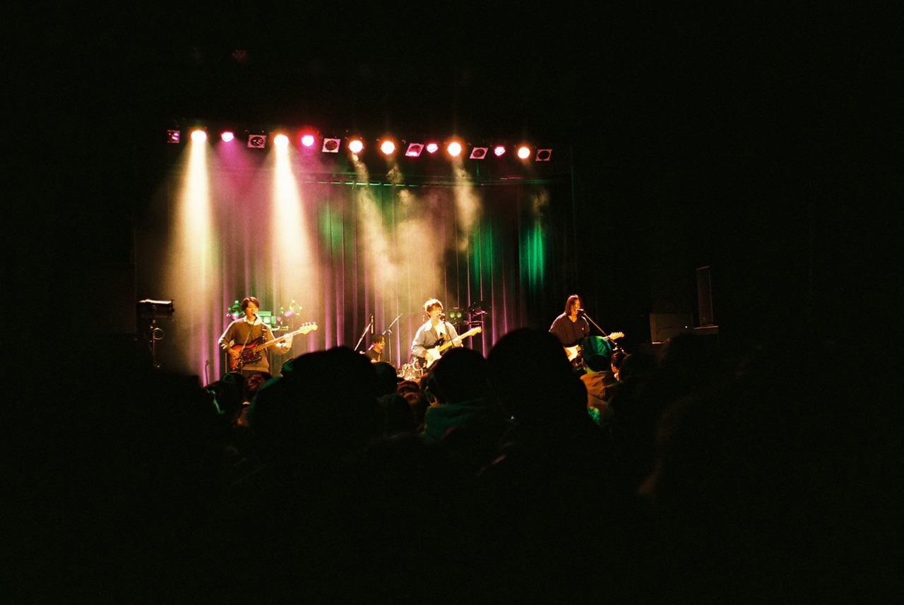 DYGL（Photo by Shusaku Yoshikawa）