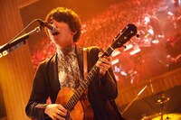 片岡健太（Vo, G）（撮影：後藤壮太郎）