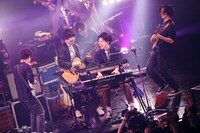 sumika「sumika『SALLY e.p』Release Tour」東京・Zepp DiverCity TOKYO公演の様子。（撮影：後藤壮太郎）