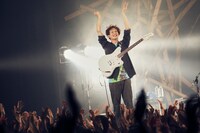 黒田隼之介（G, Cho）（撮影：後藤壮太郎）