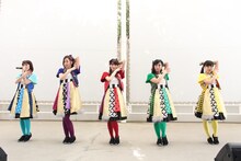 チームしゃちほこ「2ndアルバム『おわりとはじまり』発売記念Freeなイベント」の様子。