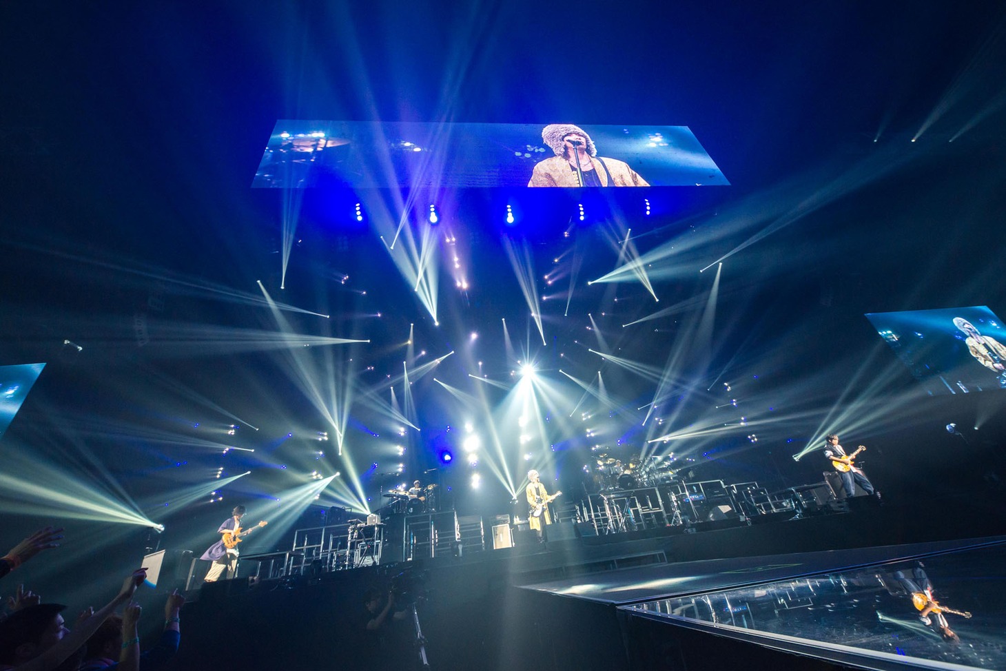 RADWIMPS「Human Bloom Tour 2017」福岡・マリンメッセ福岡公演の様子。（Photo by Takeshi Yao）
