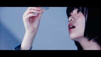 人気画像5位は「坂道AKBの新曲センターは平手友梨奈！切れ味鋭いダンスのMVも完成」より、平手友梨奈（欅坂46）。(c)AKS