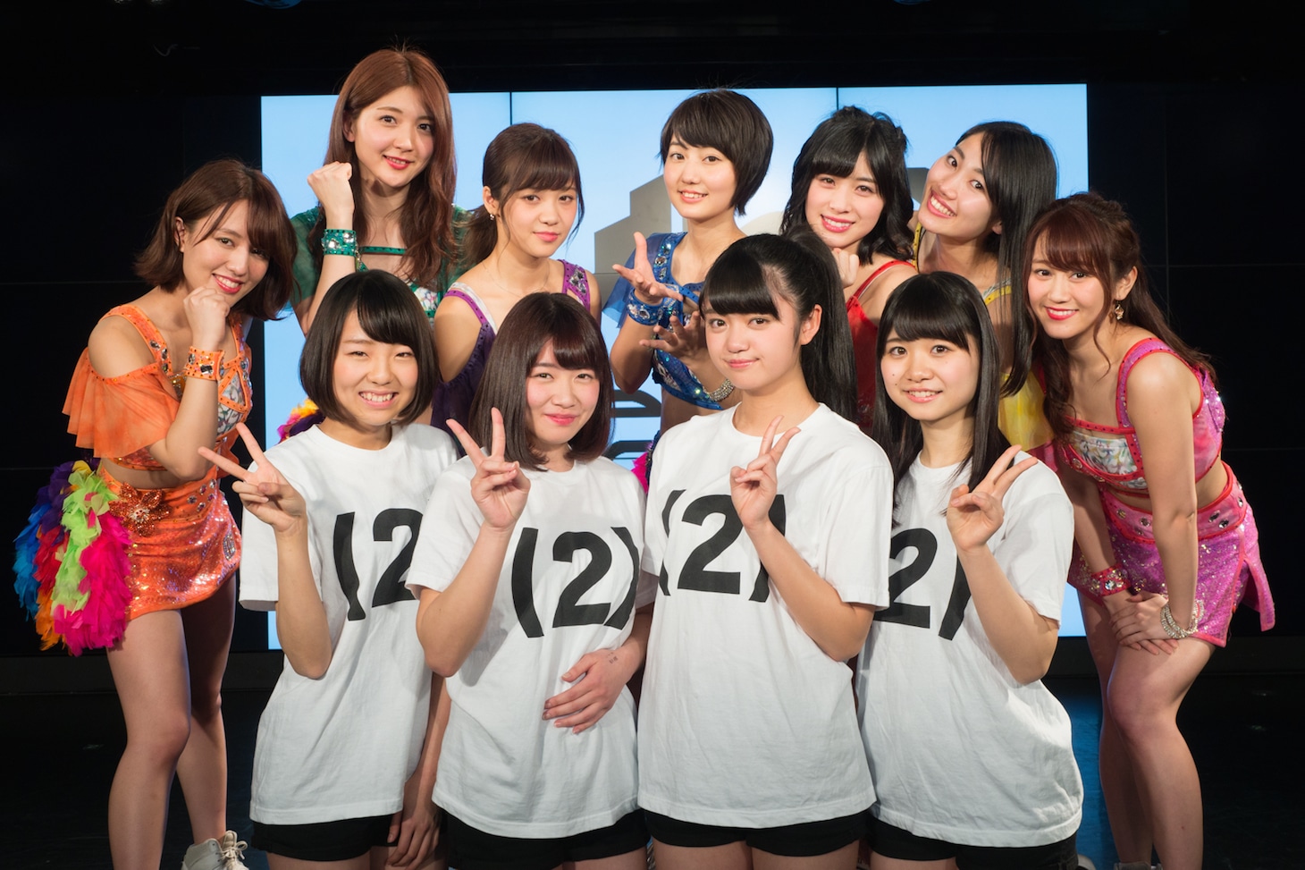アップアップガールズ（仮）とアップアップガールズ（2）。